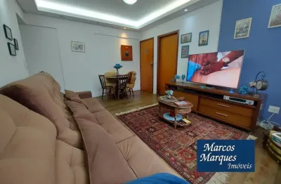 Apartamento com 2 dormitórios (sendo 1 suíte) e garagem privativa no embaré