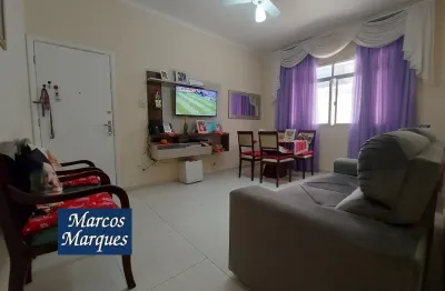 Apartamento térreo modernizado com 2 dormitórios no Embaré