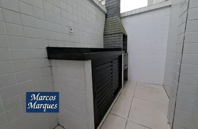 Casa Sobreposta alta com 3 dormitórios na  Ponta da Praia em Santos