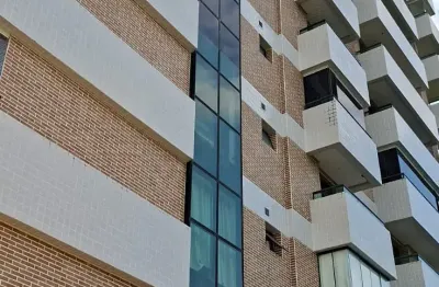 Apartamento de alto padrão com vista deslumbrante para o rio negro