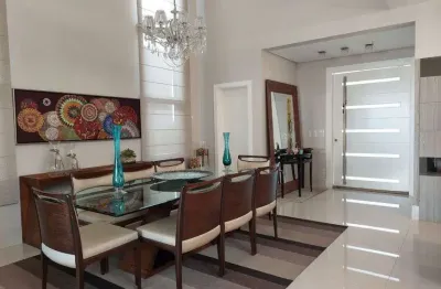 Casa de condomínio para venda possui 341 metros quadrados com 3 quartos