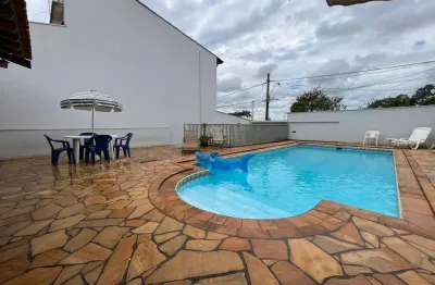 Casa à venda na Rua Sicilia, Vila Roma, Salto