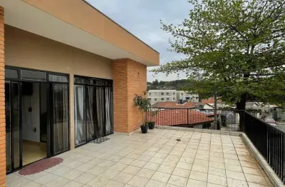 Sobrado à venda 5 quartos, 4 vagas, 256m², jardim donalísio, salto -