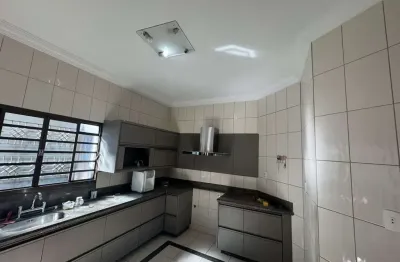 Casa para venda em patos de minas, califórnia, 3 dormitórios, 1 suíte, 2 banheiros, 2 vagas