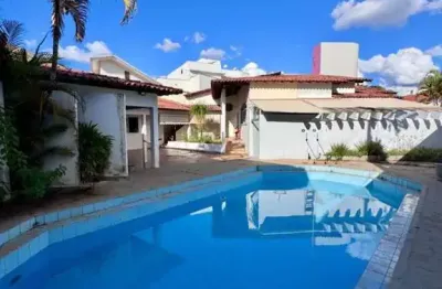 Casa para Venda em Patos de Minas, GUANABARA, 4 dormitórios, 4 suítes, 3 banheiros, 10 vagas