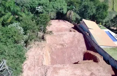 Excelente terreno em condomínio fechado em igaratá - sp