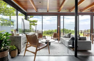 Casa com 3 quartos para alugar no Canto Grande, Bombinhas 