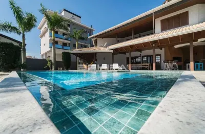 Casa 30 pessoas piscina praia de canto grande mar de fora