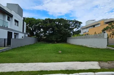 Terreno com 457 m2 em cond, fechado, no bairro ribeirão da ilha em florianópolis - sc