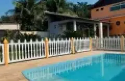 Linda casa com excelente estrutura, 4 qtos, piscina e área goumet - jardim ferma - itaboraí - rj