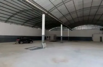 Alugo galpão com 1.200m² novo c/4 banehrios e 2 cozinhas - itaboraí/rj