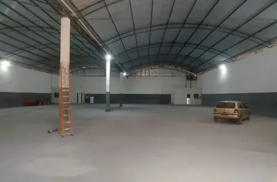 Galpão novo de 1.200m² com banheiros, escritório e cozinha - itaboraí/rj