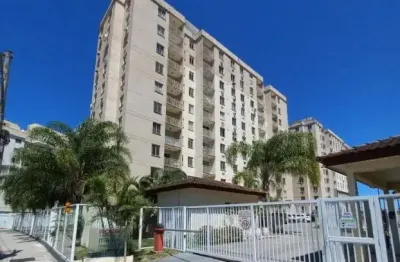 Apartamento mobiliado de 3 qtos c/suíte, varanda e vaga - centro - itaboraí/rj.