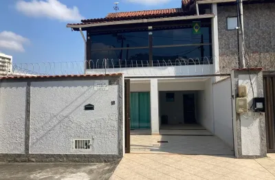 Excelente casa de 3quartos, sendo 1 suíte, vaga e quintal - centro - itaboraí/rj