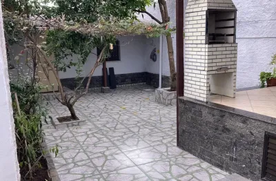 Excelente casa de 3quartos, sendo 1 suíte, vaga e quintal - centro - itaboraí/rj