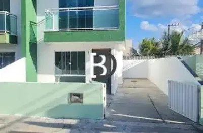 Casa com 2 quartos à venda na rua duque de caxias, 10, chácara mariléa, rio das ostras, 10 m2 por r$ 280.000