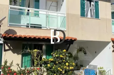 Casa com 3 quartos à venda na rua mato grosso, 15, extensão do bosque, rio das ostras, 106 m2 por r$ 300.000