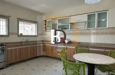Casa com 5 quartos à venda na rua aurélio buarque de holanda, enseada das gaivotas, rio das ostras, 387 m2 por r$ 1.300.000