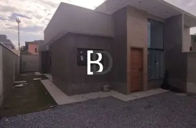 Casa com 3 quartos à venda na rua aurélio buarque de holanda, 10, enseada das gaivotas, rio das ostras, 10 m2 por r$ 480.000