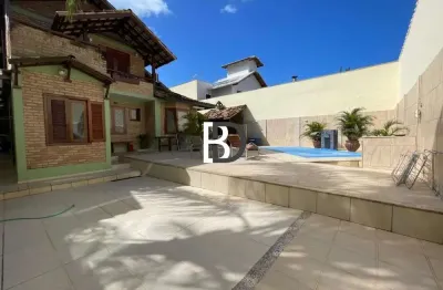 Casa com 3 quartos à venda na Rua José Lúcio Medeiros Muniz, Praia do Pecado, Macaé, 10 m2 por R$ 2.500.000