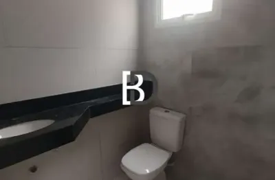 Casa com 2 quartos à venda na Avenida dos Bandeirantes, Ouro Verde, Rio das Ostras, 10 m2 por R$ 320.000