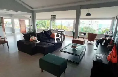 Casa com 5 quartos à venda na Rua Vereador Mathias Lacerda, Glória, Macaé, 947 m2 por R$ 3.500.000