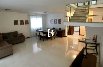 Apartamento com 3 quartos à venda na rua vereador mathias lacerda, 23, glória, macaé, 10 m2 por r$ 1.690.000