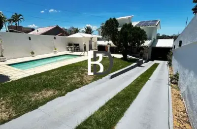 Casa com 3 quartos à venda na rua guararapes, glória, macaé, 241 m2 por r$ 1.350.000