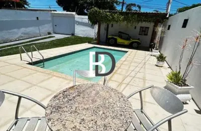 Casa com 3 quartos à venda na rua guararapes, 14, glória, macaé, 241 m2 por r$ 1.350.000
