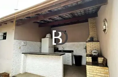 Casa com 4 quartos à venda na rua são marcos, jardim vitória, macaé, 345 m2 por r$ 950.000