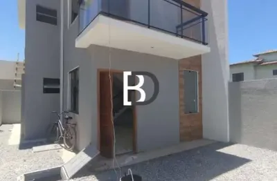 Casa com 2 quartos à venda na avenida dos bandeirantes, 20, verdes mares, rio das ostras, 10 m2 por r$ 320.000