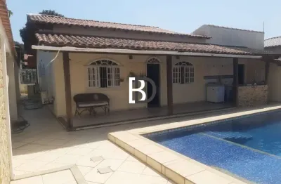 Casa com 2 quartos à venda na Rodovia Prefeito José Bicudo Jardim, Loteamento Extensão do Serramar, Rio das Ostras, 173 m2 por R$ 650.000