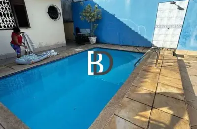 Casa com 4 quartos para alugar na rua governador roberto silveira, 20, centro, macaé, 390 m2 por r$ 13.500