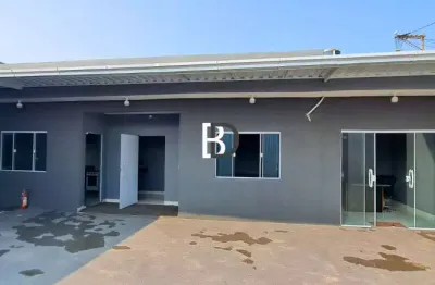 Casa com 2 quartos à venda na rua renato de christo vieira filho, ajuda de baixo, macaé, 142 m2 por r$ 450.000