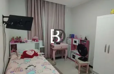 Casa com 3 quartos à venda na Av Dos Bandeirantes, 10, Verdes Mares, Macaé