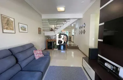 Casa com 4 quartos à venda na rua professora juciléa salerma de oliveira, 10, mirante da lagoa, macaé, 225 m2 por r$ 1.200.000