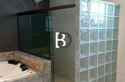 Casa com 4 quartos à venda na Rodovia Amaral Peixoto, Recreio, Rio das Ostras, 10 m2 por R$ 980.000