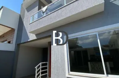Casa com 3 quartos à venda na avenida costazul, 10, costazul, rio das ostras, 140 m2 por r$ 750.000
