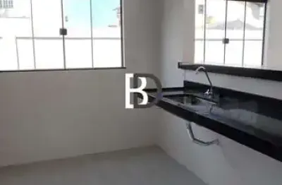 Casa com 3 quartos à venda na Avenida dos Bandeirantes, Terra Firme, Rio das Ostras, 10 m2 por R$ 470.000