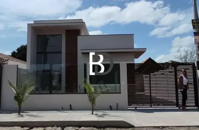 Casa com 3 quartos à venda na avenida dos bandeirantes, 57, terra firme, rio das ostras, 10 m2 por r$ 470.000
