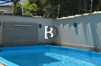 Casa com 4 quartos à venda na rua nova iguaçu, 10, jardim mariléa, rio das ostras, 200 m2 por r$ 580.000