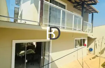 Casa com 3 quartos para alugar na rua avenida ricardo muylaert salgado, 10, vale dos cristais, macaé, 180 m2 por r$ 6.000
