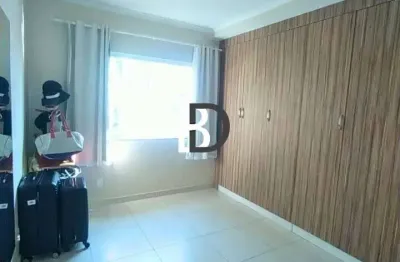 Casa com 2 quartos à venda na rua tom jobim, parque atlântico, macaé, 212 m2 por r$ 415.000