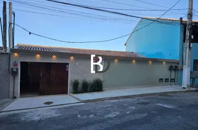 Casa com 3 quartos à venda na rodovia amaral peixoto, 10, cabiúnas, macaé, 10 m2 por r$ 1.200.000