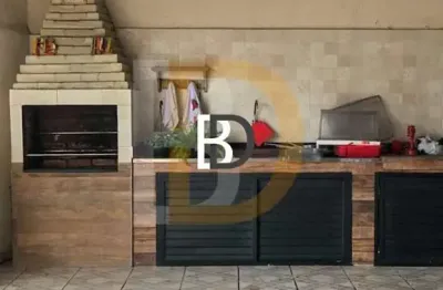 Casa com 3 quartos à venda na avenida conselheiro almeida pereira, costa do sol, macaé, 10 m2 por r$ 1.300.000