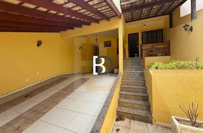 Casa com 3 quartos à venda na rua joão batista de lima, riviera fluminense, macaé, 200 m2 por r$ 1.000.000
