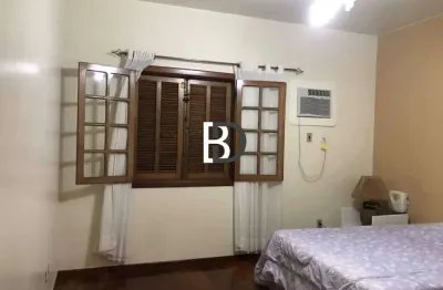 Casa com 3 quartos à venda na Rua João Batista de Lima, Riviera Fluminense, Macaé, 122 m2 por R$ 950.000