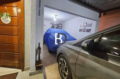 Casa com 3 quartos à venda na avenida doutor humberto de queiroz matoso, sol e mar, macaé, 217 m2 por r$ 550.000