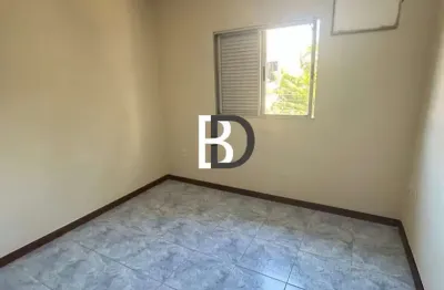 Casa com 3 quartos à venda na rua vereador mathias lacerda, glória, macaé, 10 m2 por r$ 680.000