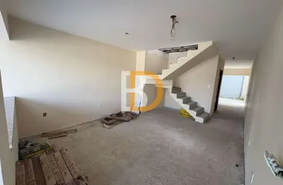 Casa à venda na Alameda da Lagoa, Granja dos Cavaleiros, Macaé